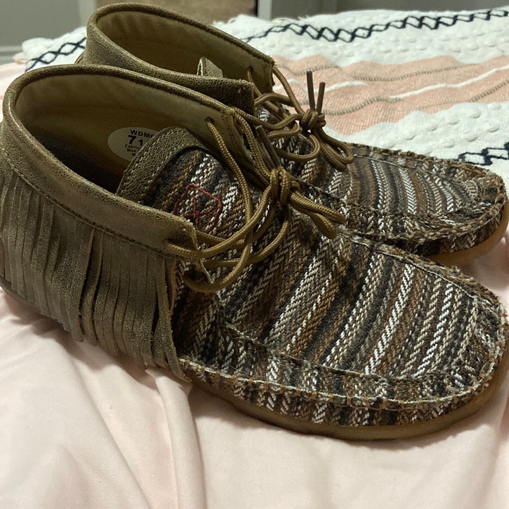 Worn maybe once or twice